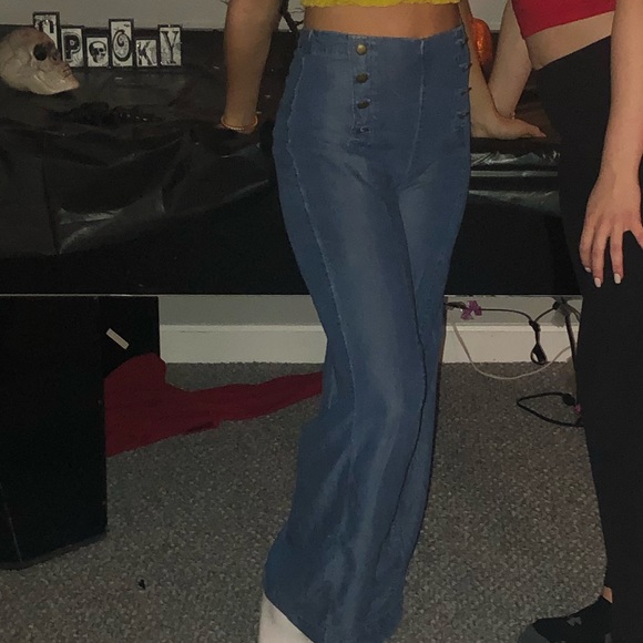 Jeans - Picture 2 of 4